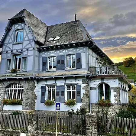 D'hotes Les Ecrins 3*