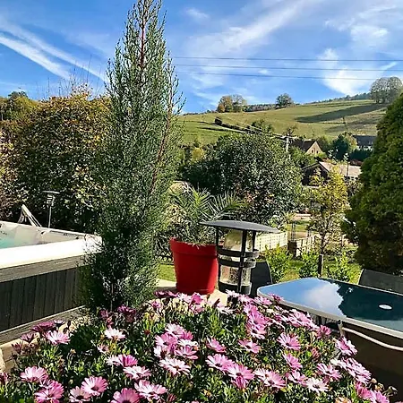 D'hotes Les Ecrins Otel 3*